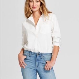 White Linen Beach Long Sleeve Universal Threads Button Up (Medium)